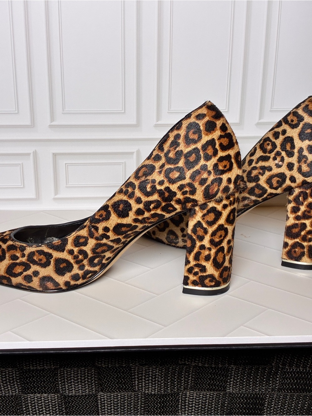 White House Black Market Leopard Print Pointed Toe Pumps - Brown/Black - Picture 3 of 5